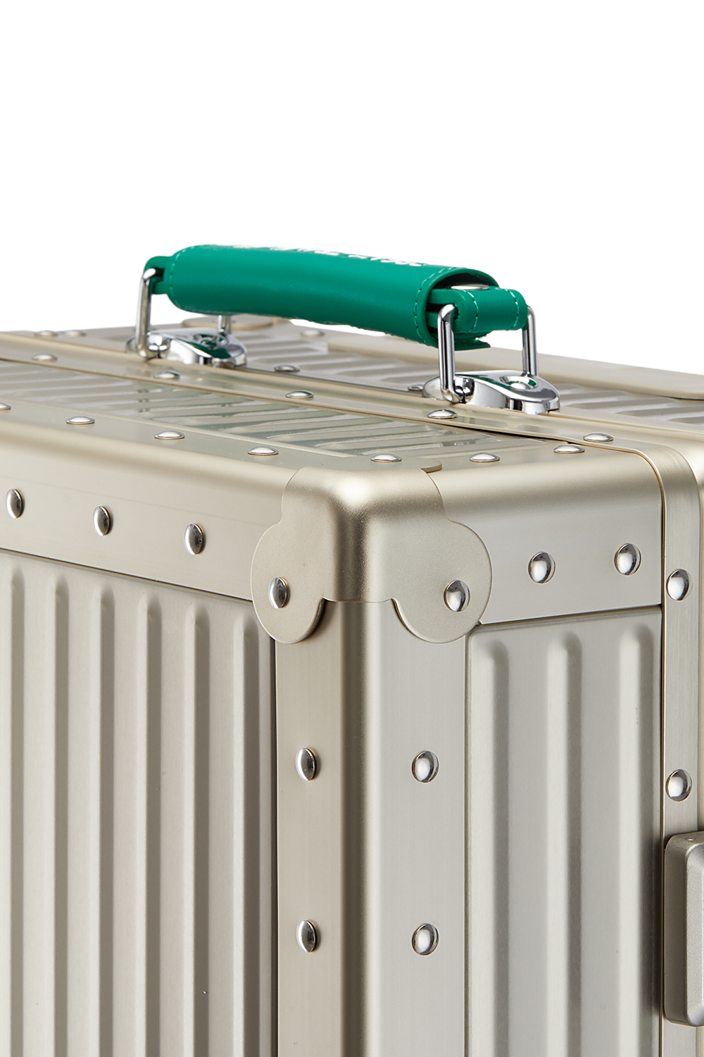 Nobl Travel Aluminum Carry On Suitcase 20 Inch with TSA Locks