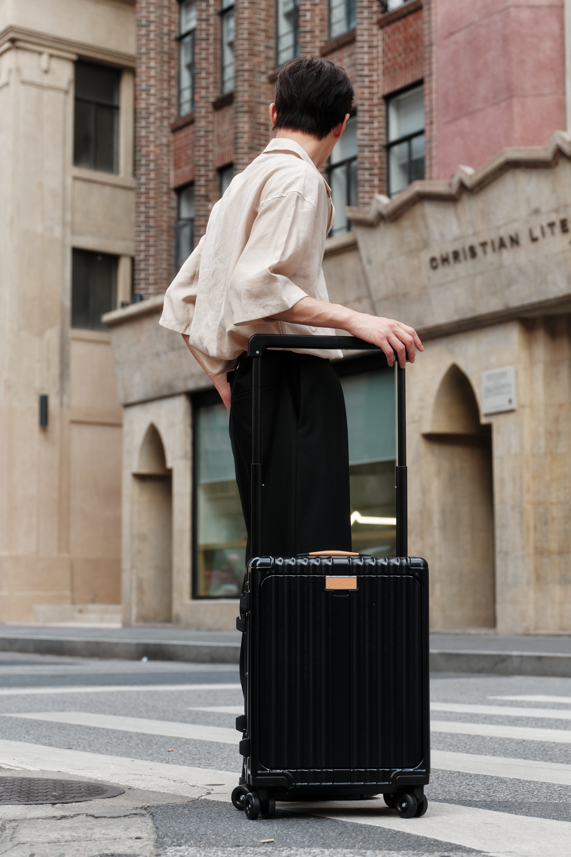 Nobl Travel Elite Wide Handle Carry On Suitcase with TSA Locks and Laptop Compartment