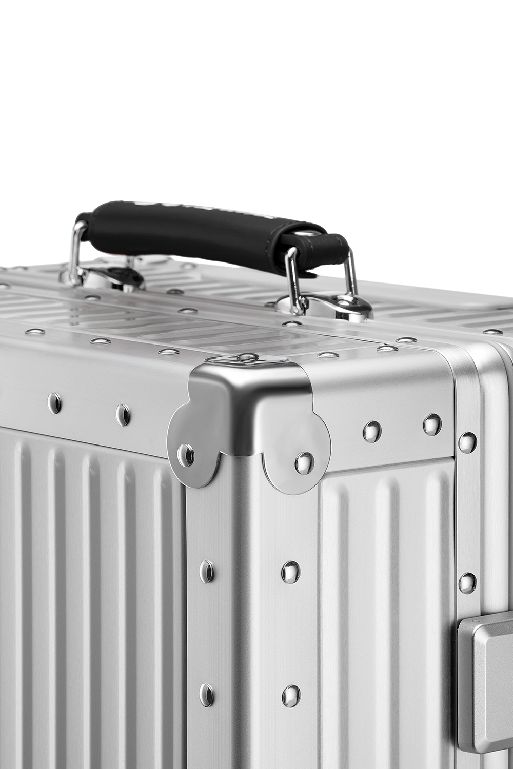 Nobl Travel Aluminum Carry On Suitcase 20 Inch with TSA Locks