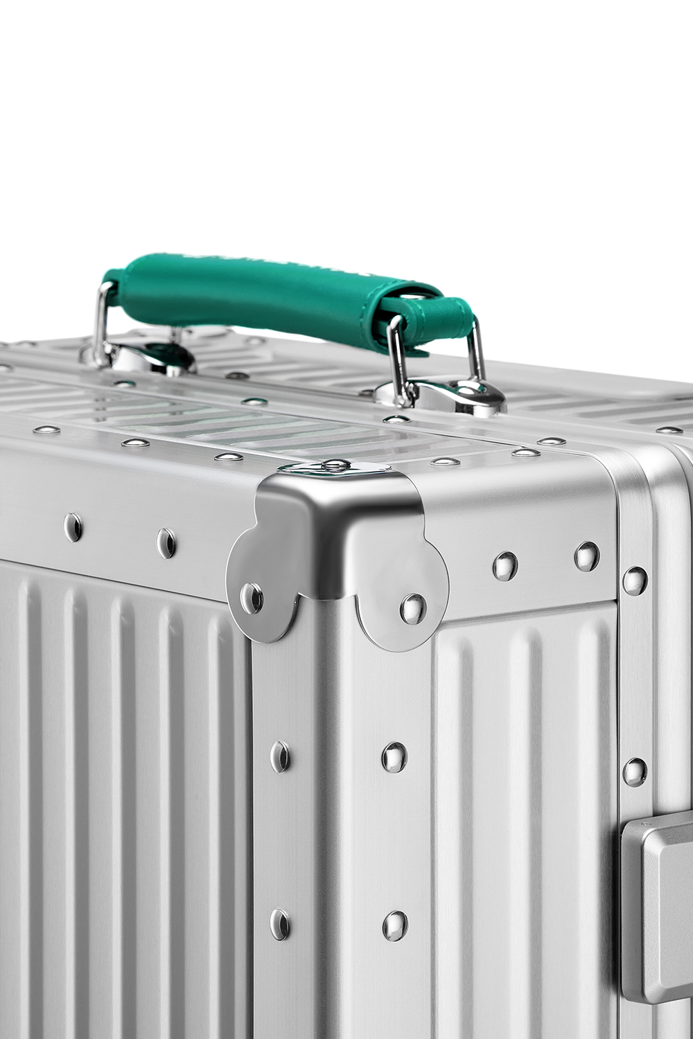 Nobl Travel Aluminum Carry On Suitcase 20 Inch with TSA Locks