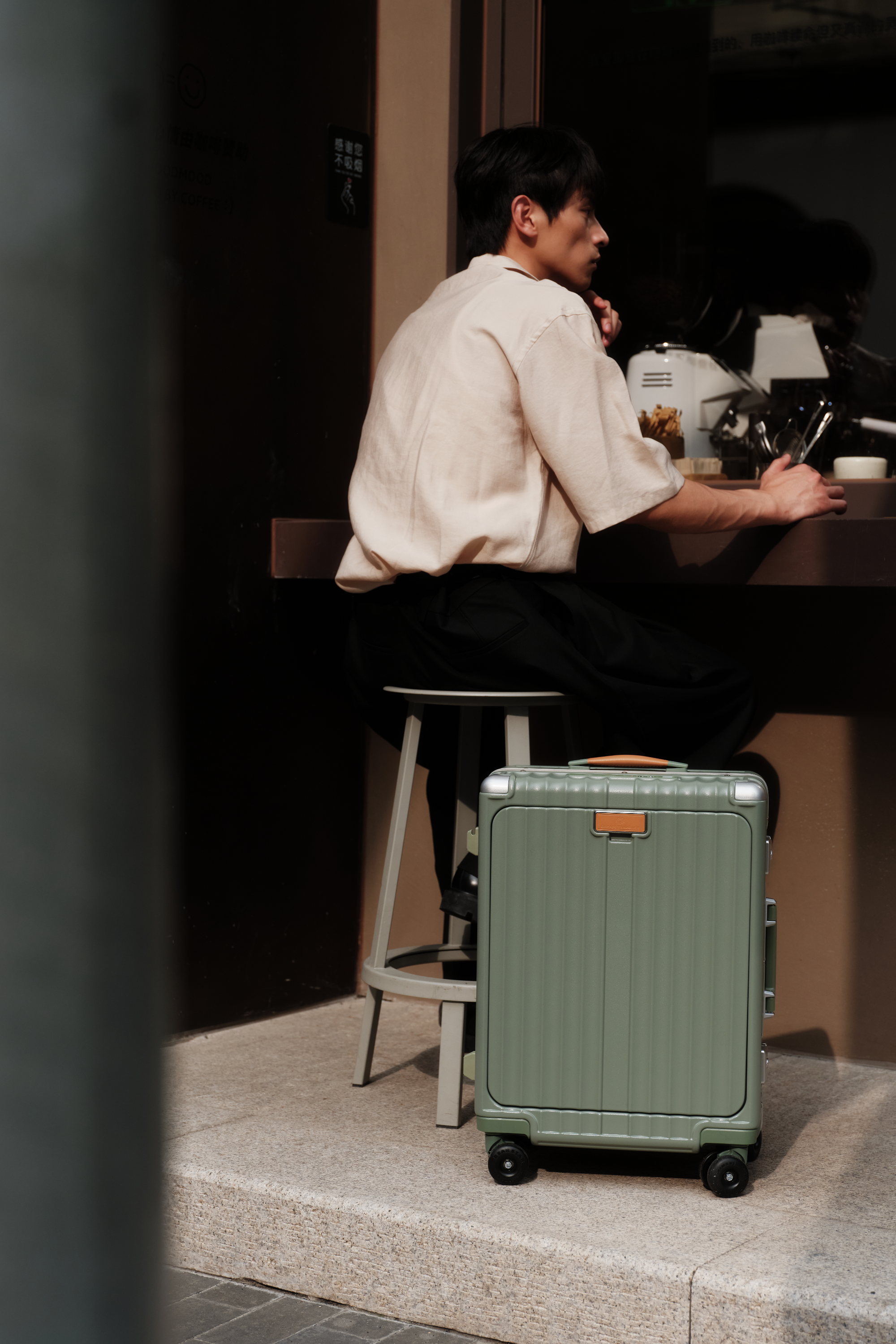 Nobl Travel Elite Wide Handle Carry On Suitcase with TSA Locks and Laptop Compartment