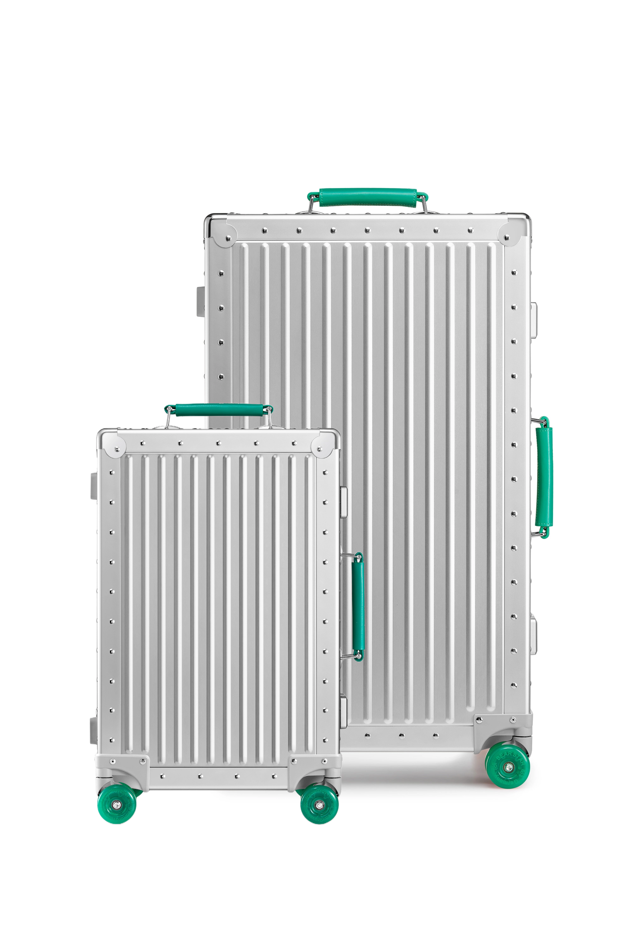 Nobl Travel Essential Aluminum Luggage Set 22 Inch Carry On and 28 Inch Checked Suitcase