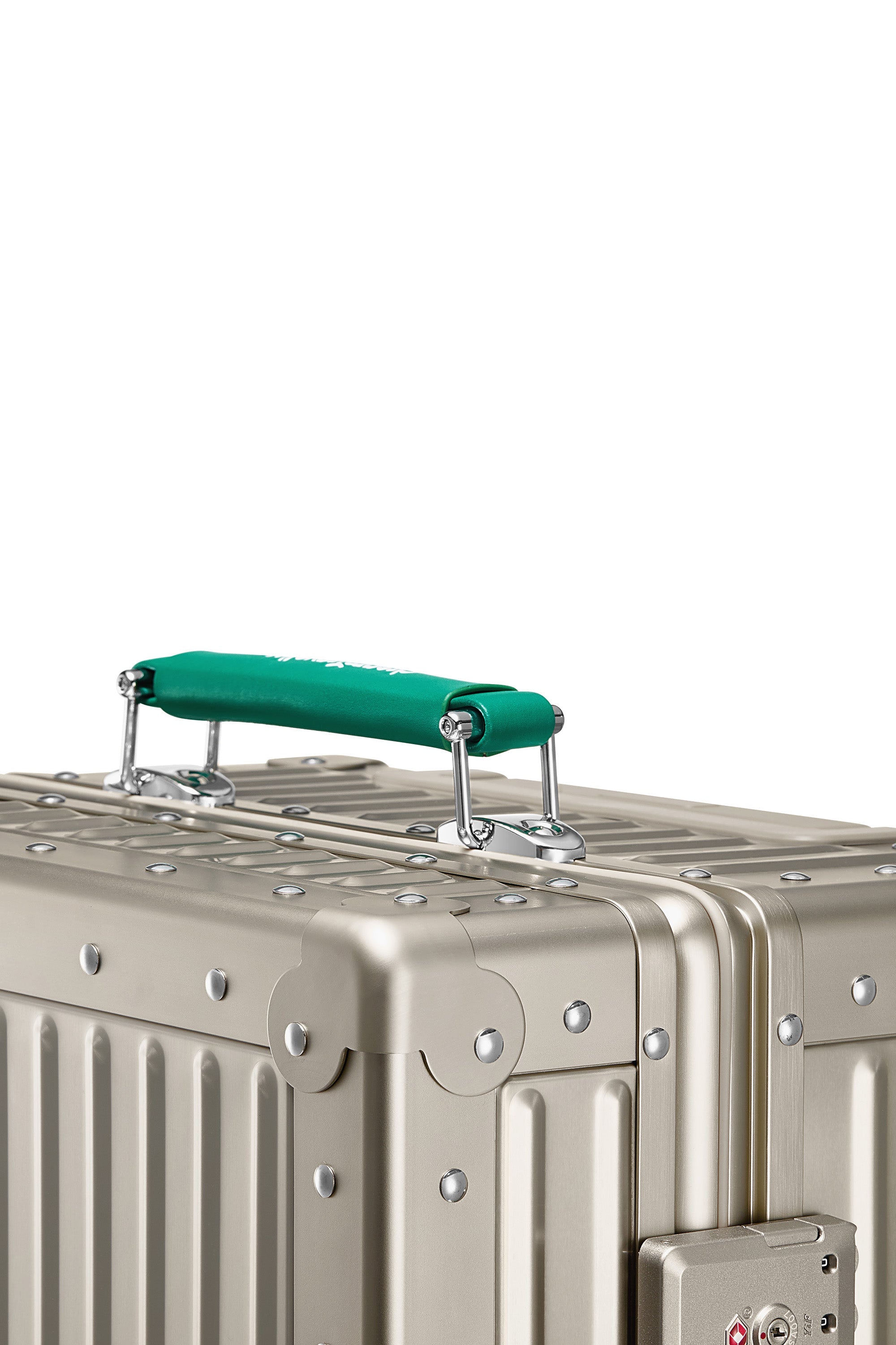 Nobl Travel Aluminum Bigger Carry On Suitcase 22 Inch with TSA Locks and Laptop Compartment