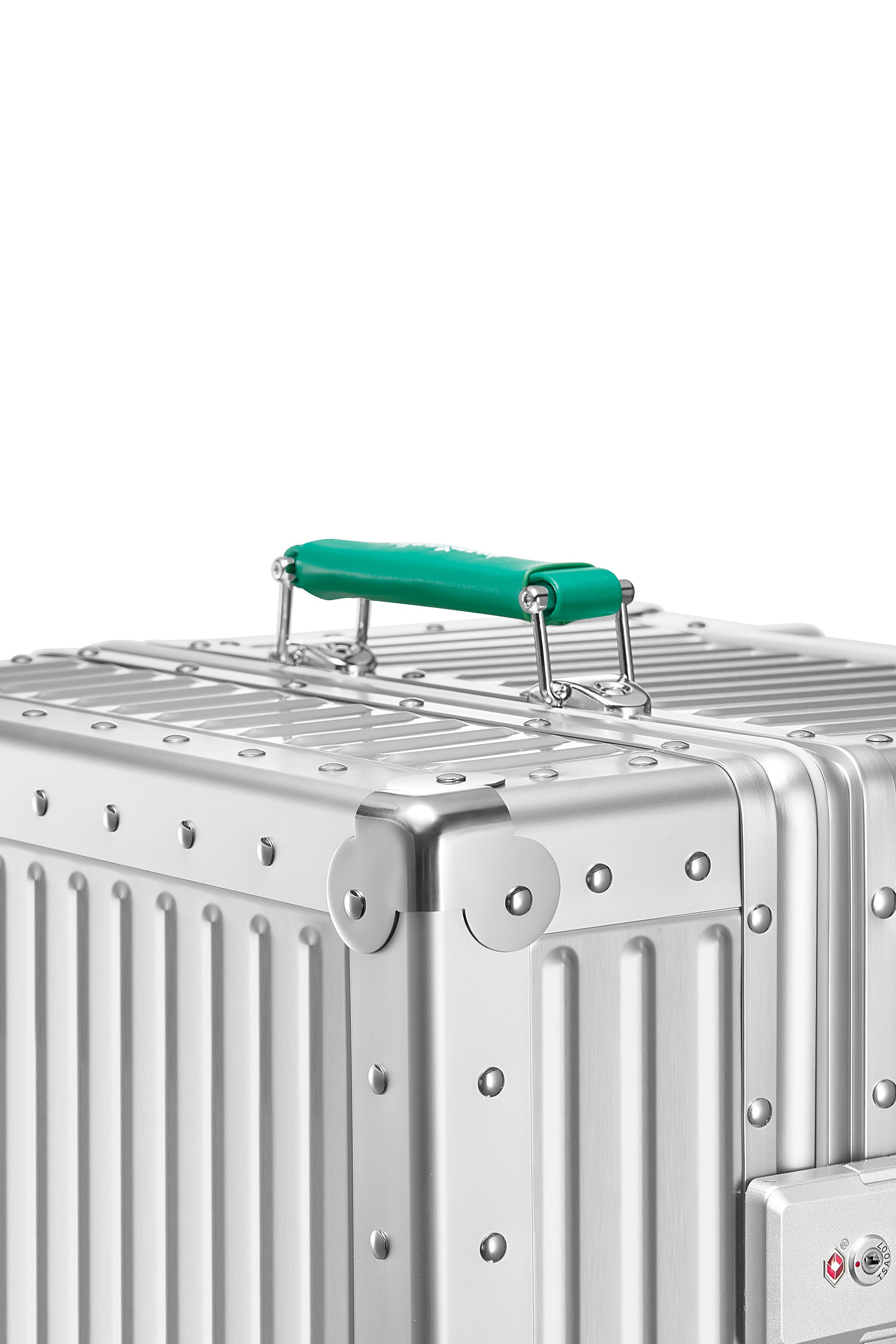 Nobl Travel Aluminum Large Check In Suitcase 28 Inch with TSA Locks and Laptop Compartment