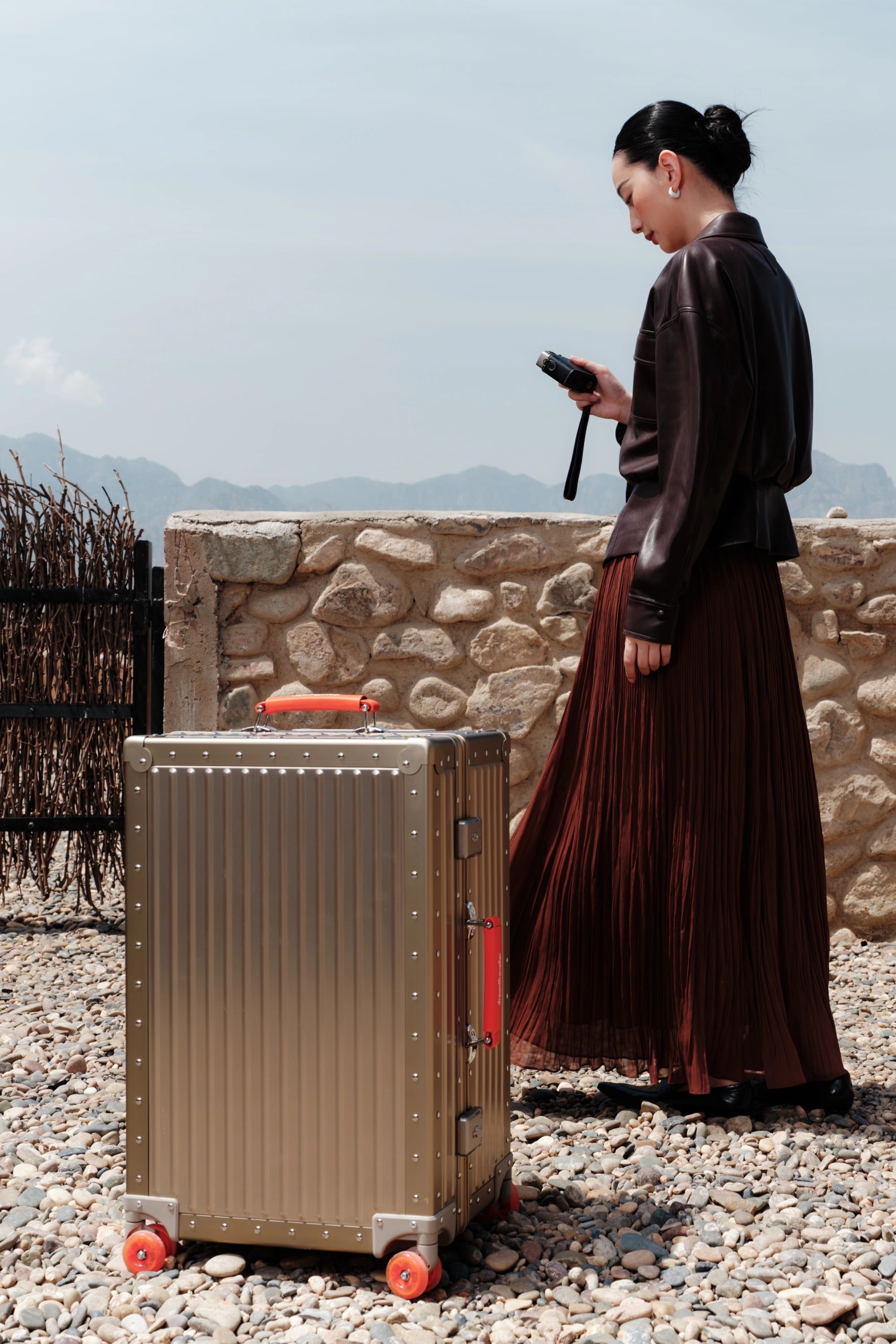 Nobl Travel Aluminum Luggage Collection with Aluminum Magnesium Alloy Suitcases