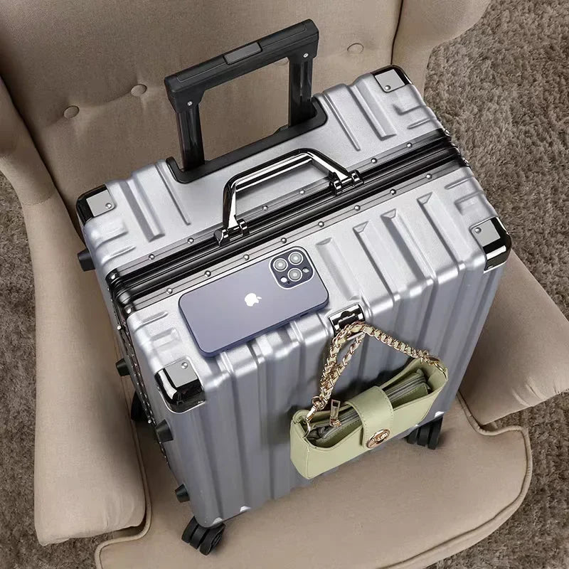 Hardshell Suitcase with Aluminum Frame – Vilnius